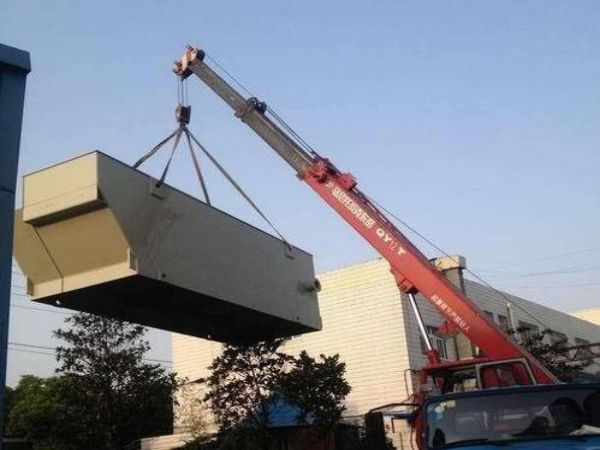 河北区吊车出租(阿勒泰出租吊车一天多少钱)