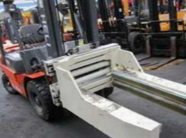 宝安中心叉车培训费是多少（宝安中心叉车培训费是多少钱）