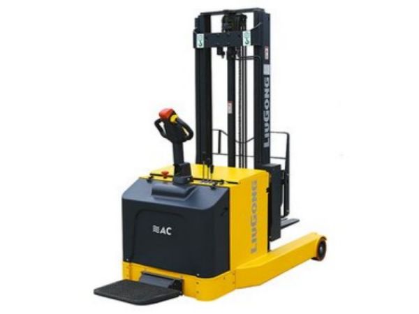 叉车司机证件图片(叉车司机操作证图片样本)