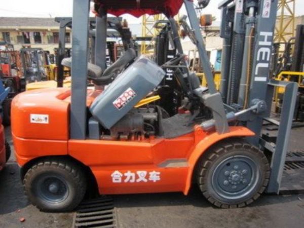 电动托盘堆垛叉车最大载重（电动托盘堆垛叉车图片）