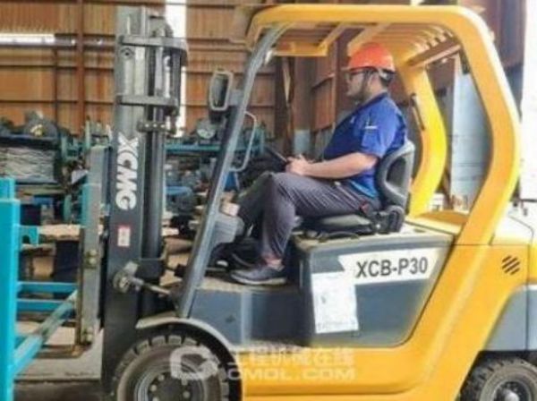 乐山地区急售微型叉车出售(乐山地区急售微型叉车出售电话)