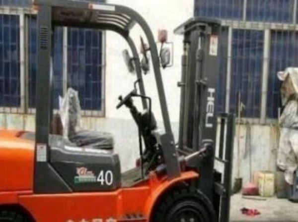 宁波电控叉车阀价格（宁波杭州叉车维修电话号码）