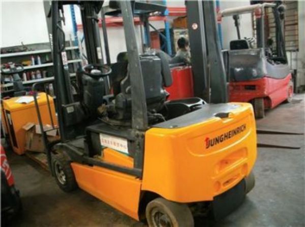 城关新叉车租赁价格表图片（老城叉车出租）