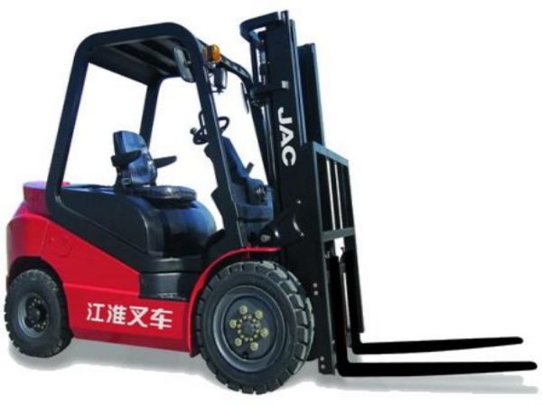 龙工叉车牌照装哪（龙工叉车车架号在哪里）