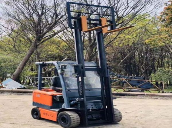 汝叉车工培训班(叉车 培训)