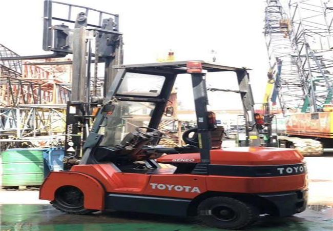 高级叉车视频（高位叉车视频）