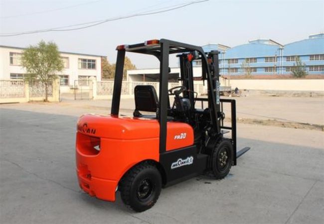 武昌进箱叉车研发企业招聘（武汉叉车司机最新招聘信息网）