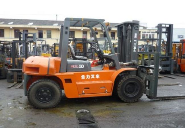 崇阳有招叉车司机的吗（射阳叉车司机招聘）