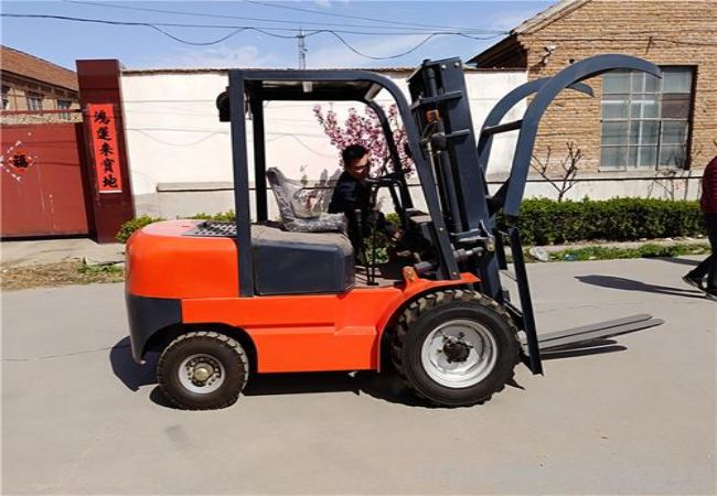 闵行手动叉车租赁哪家强（上海闵行叉车出租）