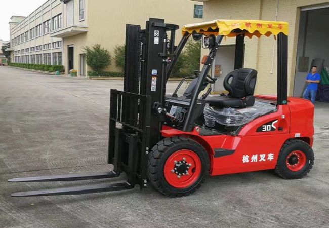 兴国叉车上牌价格（兴国县叉车出租）