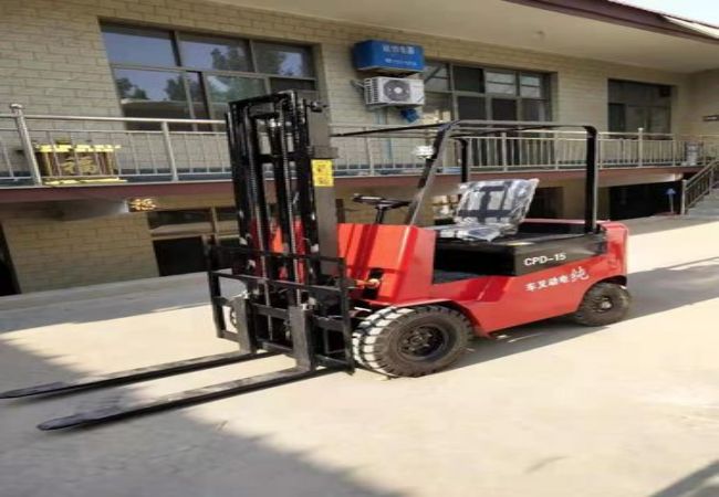 衢仓储叉车租赁公司电话（衢州叉车出租电话）