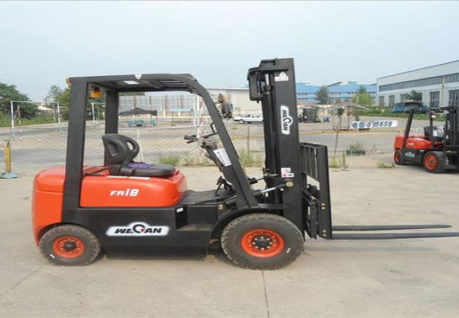 出租叉车公司地址（叉车出租公司电话）