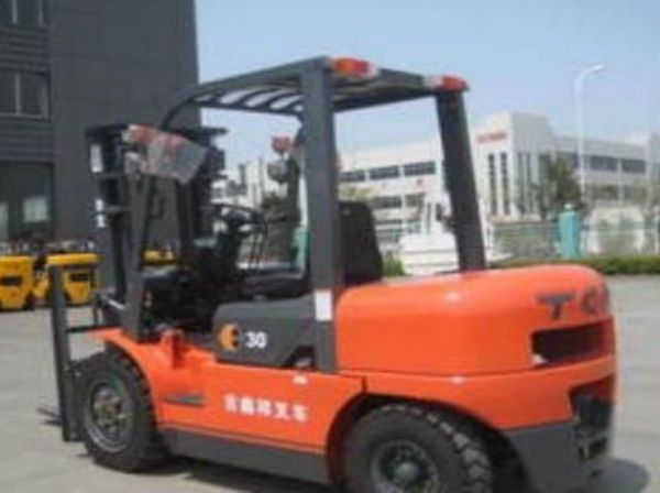 新能源叉车加工定做（新动力叉车）