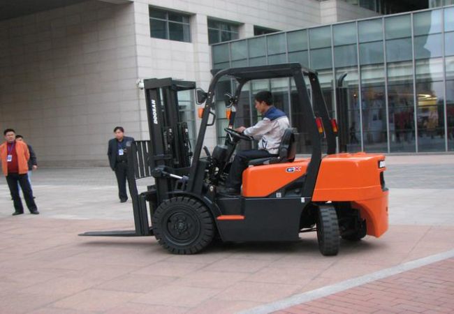 杨浦区专用电瓶叉车置换(杨浦区专用电瓶叉车置换店)