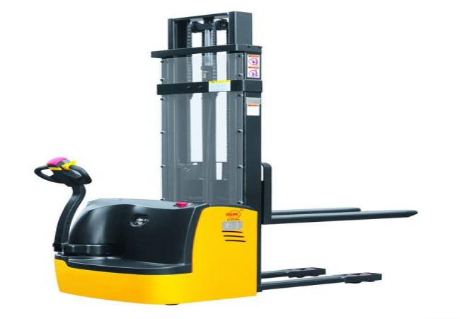 咸宁轻型叉车生产厂商地址（咸宁卡车吊具）