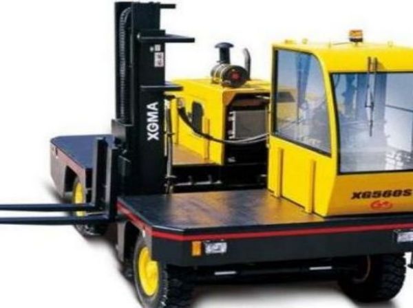 用叉车卸载集装箱要多久(集装箱用叉车怎么卸货)