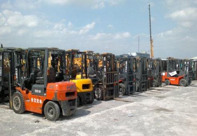 曲靖考叉车证哪里靠谱（在哪里考叉车证,难考吗!）