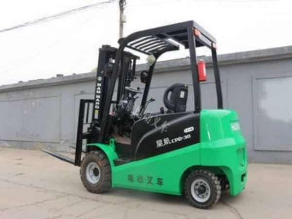 叉车增加配重（叉车增加配重算违规么）