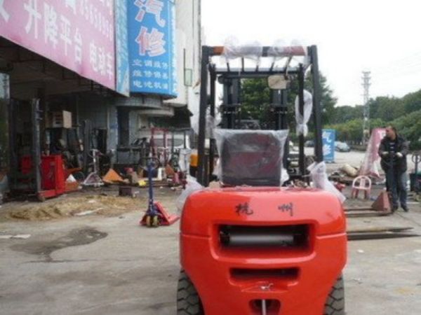 镇性价比高的叉车上牌照(叉车上牌哪里上)