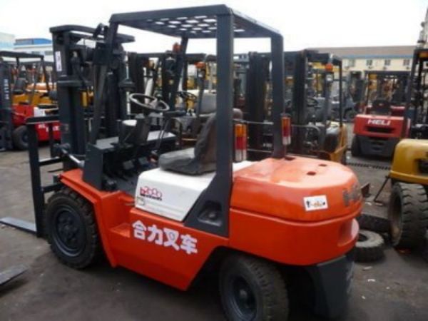 办叉车培训机构咋样（学叉车哪里有 叉车培训）