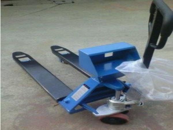 上管式叉车阀报价（叉车控制阀）