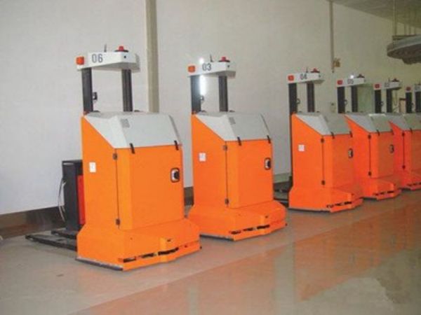 2、年检提前多久可以检?(年检还有两个月可以提前多久检车)